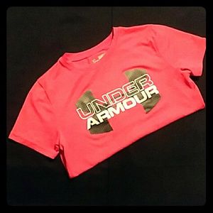UNDER ARMOUR youth medium shirt loose fit